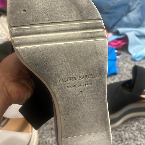 Paloma Barcelo - Picture 3 of 3